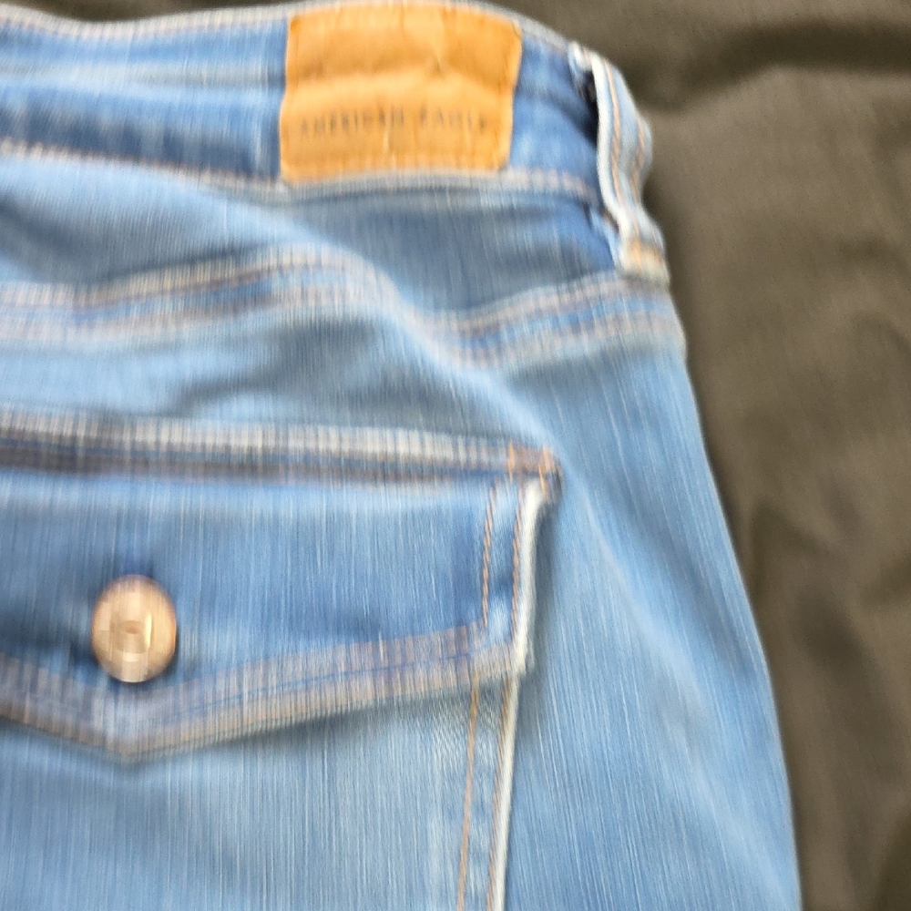 American Eagle Outfitters Women's Blue Distressed Jeans - Picture 9 of 10